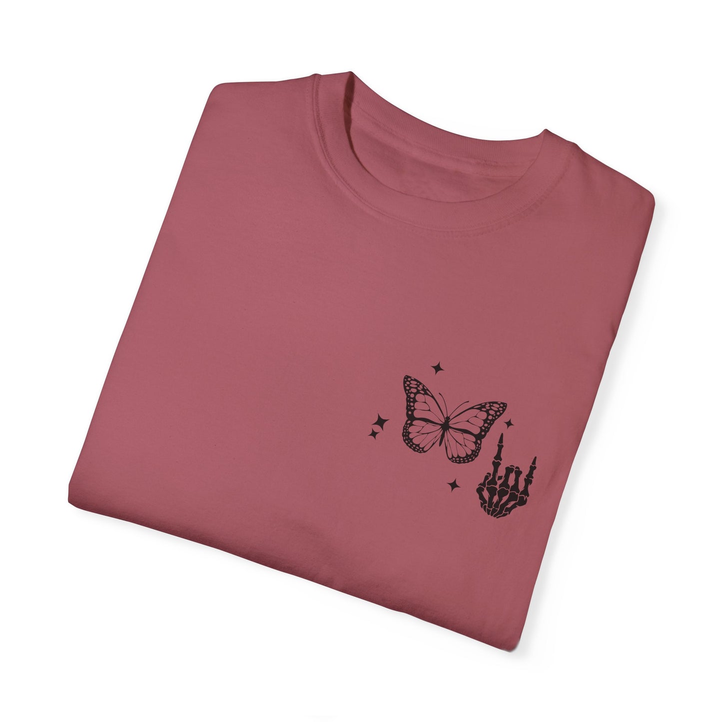 Camiseta unisex teñida en prenda "Weird Moms Build Character"